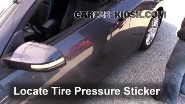 2008 Nissan Altima SE 3.5L V6 Coupe (2 Door) Neumáticos y ruedas Controlar presión de neumáticos